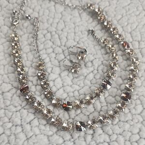 Elegant Handmade Swarovski Crystal Jewelry Set Silver Necklace Earrings Bracelet